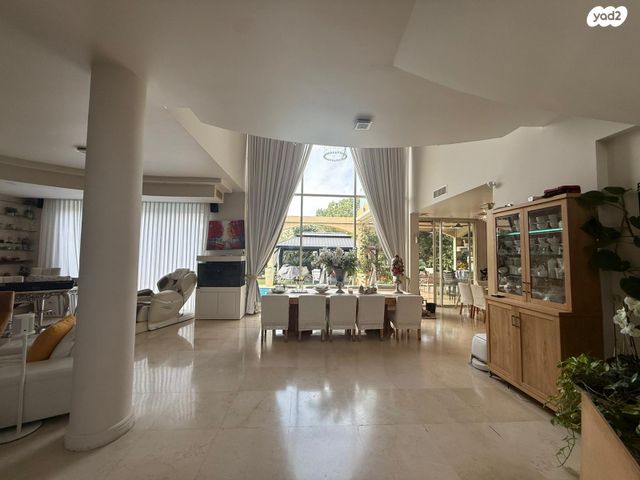 בית פרטי/ קוטג', השמש, הרקיע, הגולף, קיסריה