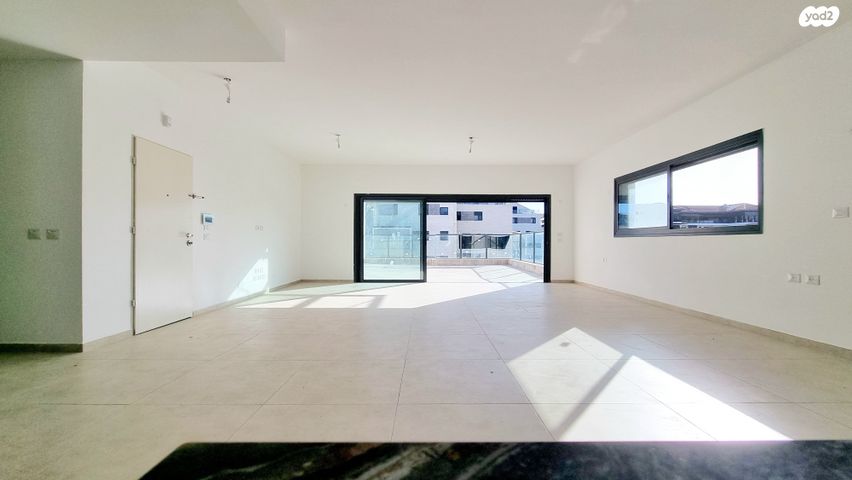 גג/ פנטהאוז, משה וילנסקי, נווה זמר, רעננה