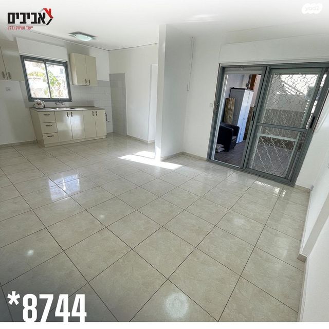 דירת גן, בן גוריון, שדרות