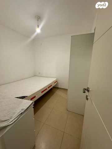 דירה, גבע, מחנה יהודה - לב העיר, ירושלים