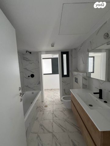 דירה, פארק העסקים האלף, ראשון לציון