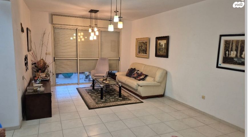 דירה, מתחם 200, הוד השרון