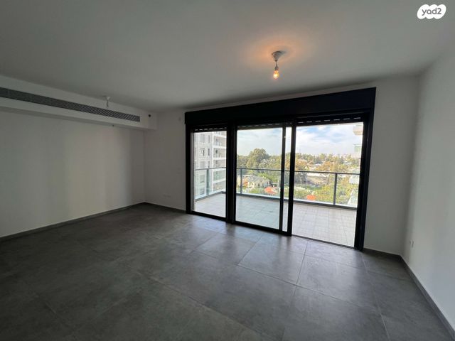 דירה, הרצליה