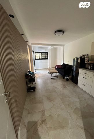 גבעת הרקפות, גבעת תל חי