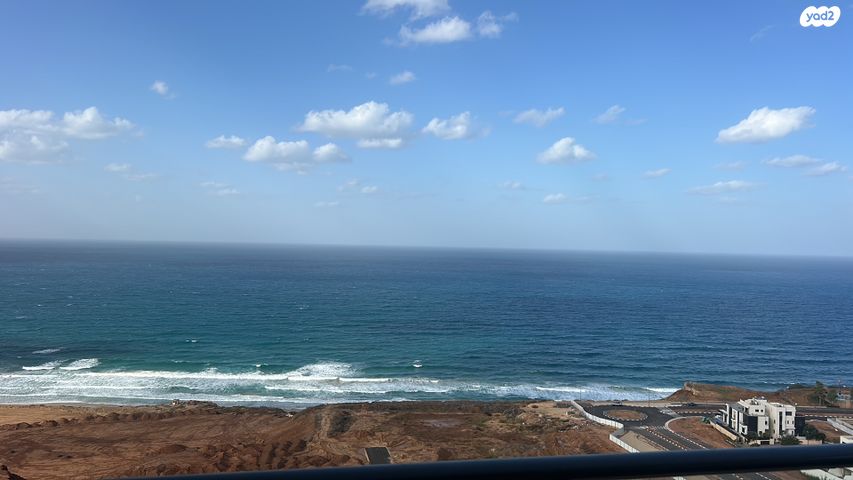 דירה, שדרות בן גוריון, אגמים, נתניה