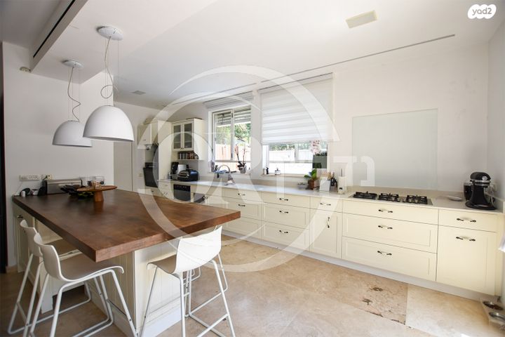 דו משפחתי, קרית יערים, רמת השרון