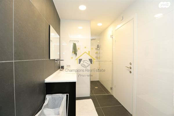 דירה, שדרות בן גוריון, אגמים, נתניה