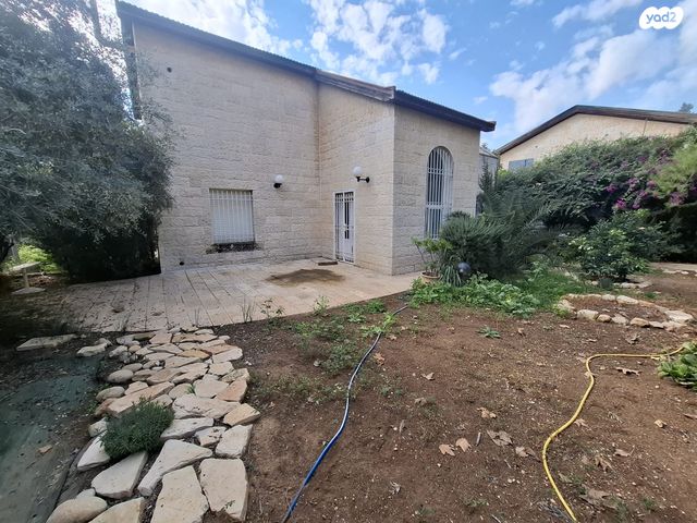 בית פרטי/ קוטג', האלון, הר אדר