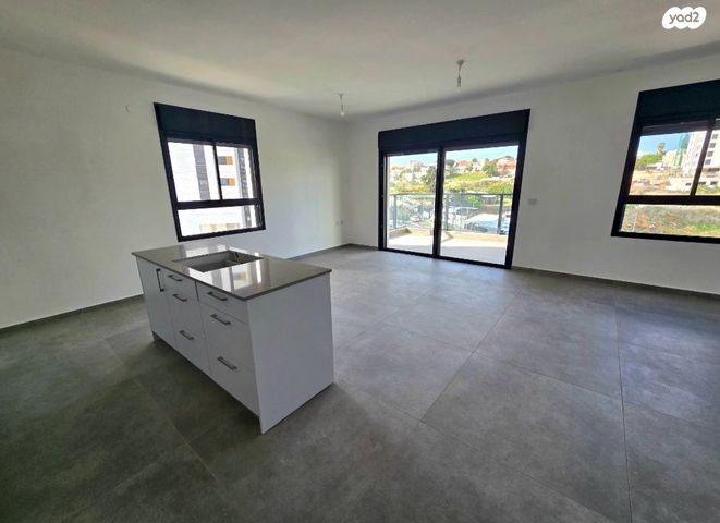 דירה, ד"ר יוסף בורג, כוכב הצפון, נתניה