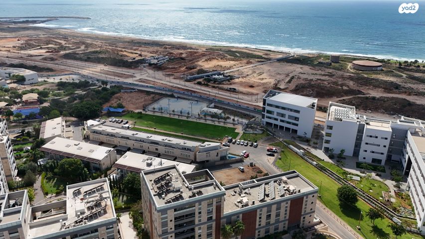 הגוש הגדול, רמת אביב החדשה, נופי ים