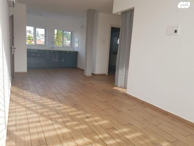 דירה, שדרות יוספטל 37, גבעה א', שביט, קרית אתא