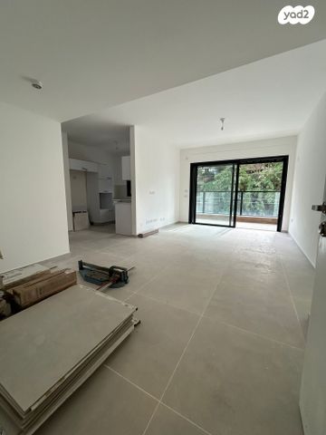 דירה, מגדיאל, הוד השרון