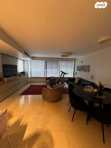 דירה, שכונת הראשונים, רמת גן