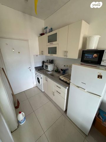 דרך יד לבנים 9