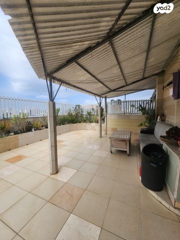 גג/ פנטהאוז