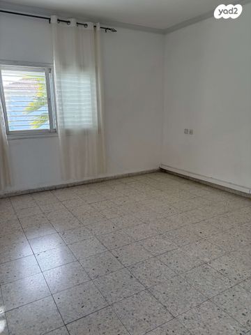 יחידת דיור, הנרקיס, שלמה, חדרה