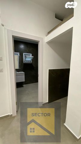 דירה, פבזנר 11, הדר מרכז, חיפה