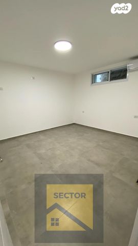 דירה, פבזנר 11, הדר מרכז, חיפה