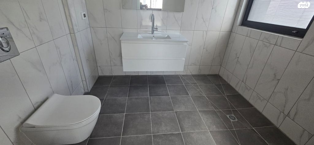 גג/ פנטהאוז, דרך שלמה, גבעת הרצל, אזור המלאכה יפו, תל אביב יפו