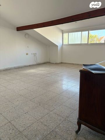 יחידת דיור, הנרקיס, שלמה, חדרה