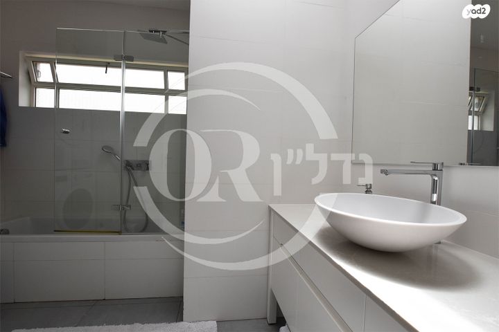 דו משפחתי, קרית יערים, רמת השרון