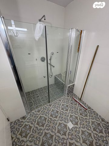 דירה, קדושי קהיר, חולון