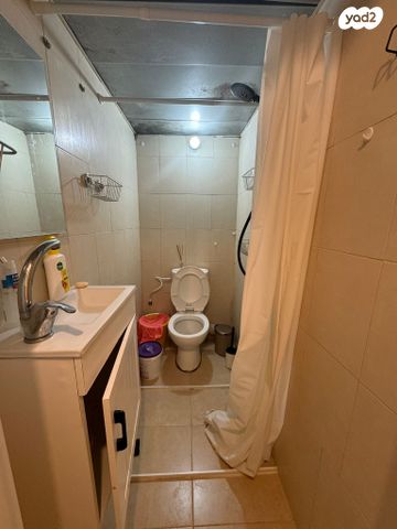 דירה, גבע, מחנה יהודה - לב העיר, ירושלים