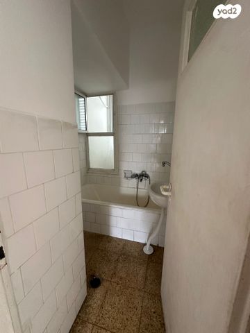 דירה, שדרות העצמאות 56, בת ים