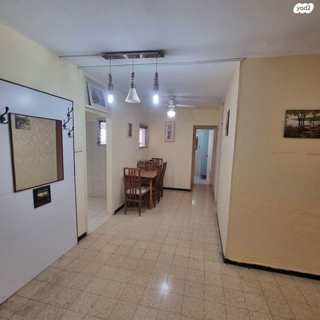 קדושי קהילת מזריץ' 10