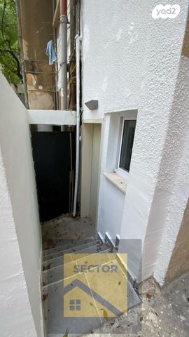 דירה, פבזנר 11, הדר מרכז, חיפה