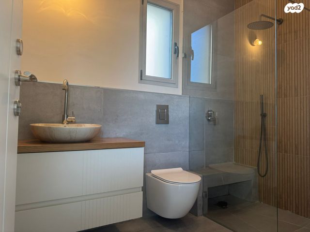 דירת גן, ויתקין, אחוזה, חיפה