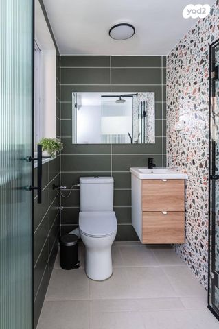 סטודיו/ לופט, בר גיורא 45, הדר עליון, חיפה