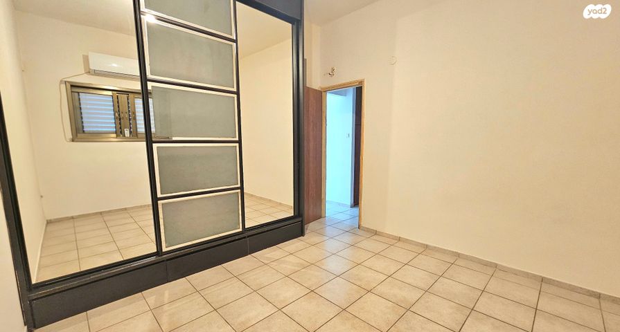 דירה, אוסישקין, אגרובנק, חולון