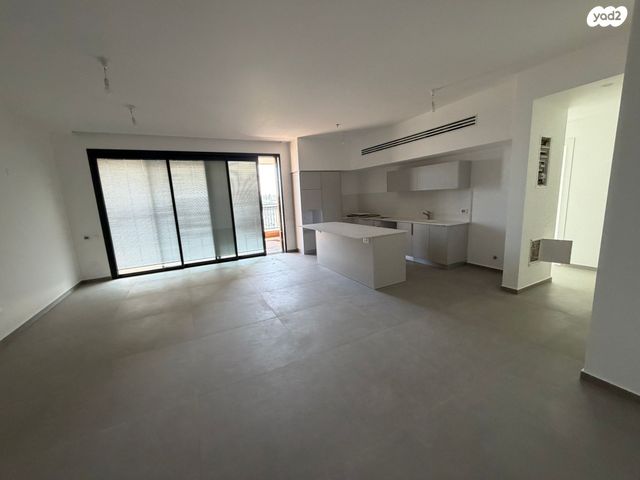 דירה, פרדס משותף, רעננה