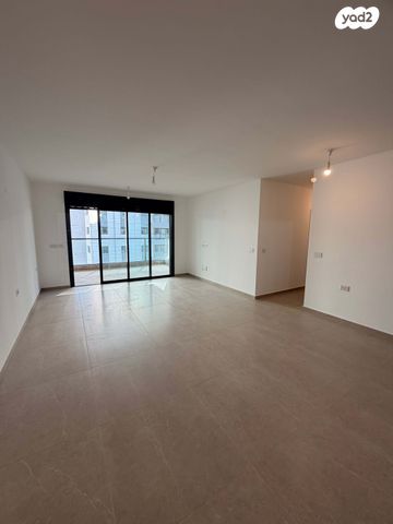 דירה, התאנה, כרמי הנדיב, אחוזת רוטנר, קרית מלאכי