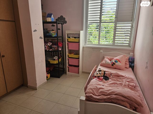 דירה, שדרות יצחק גרשטנקורן, הפועל המזרחי ב', שיכון ב', בני ברק