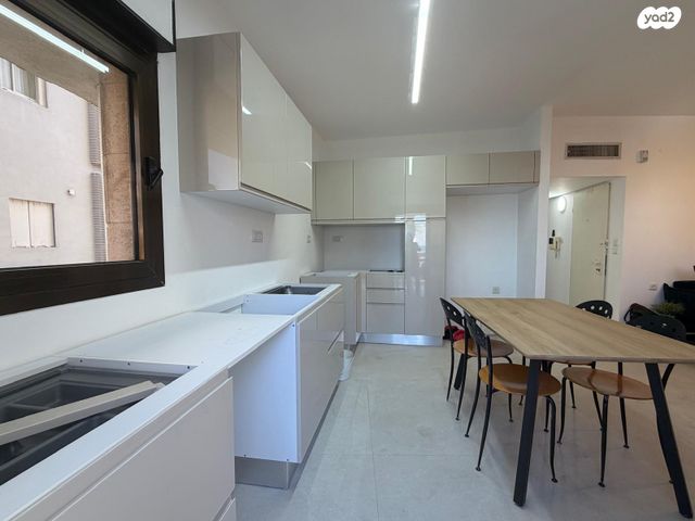 דירה, הירקון, תל אביב יפו