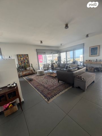 גג/ פנטהאוז, הגוש הגדול, רמת אביב החדשה, נופי ים, תל אביב יפו