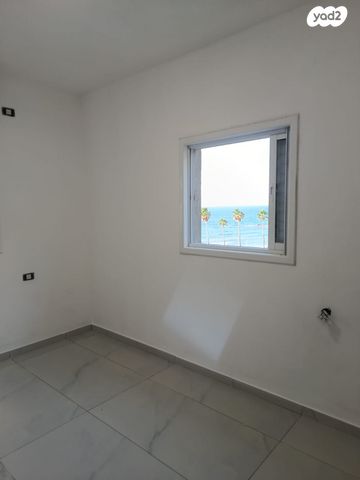 דירה, גינוסר 10, דרום מערב ותיק, בת ים