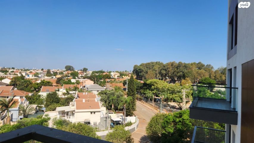 דירה, כפר יונה