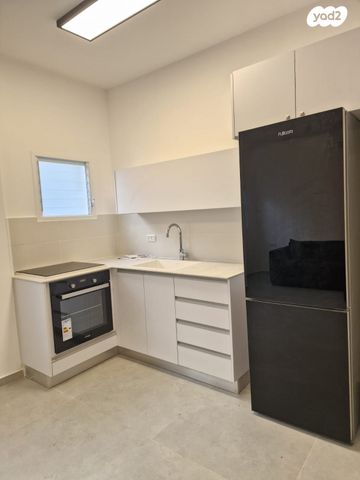 דירה, שפרינצק, מרכז, קרית עבודה, חולון