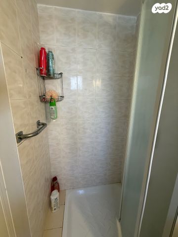 דירת גן, יהודה הצעיר 11, נווה אליעזר וכפר שלם מזרח, תל אביב יפו