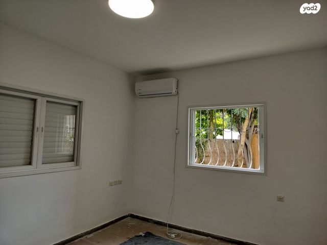 דירת גן, שיכון אשר, רעננה