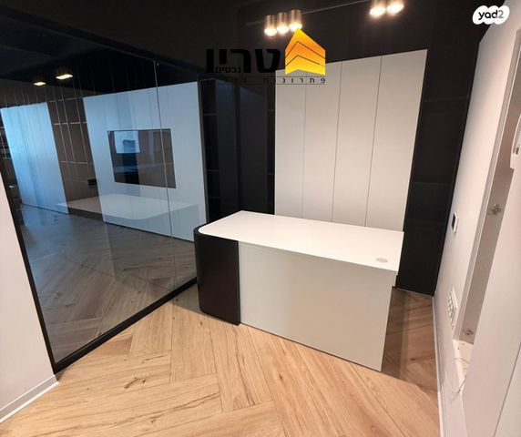 משרדים, עפולה