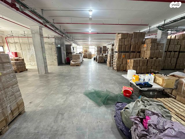 מחסנים, מרכז עינב, מודיעין מכבים רעות