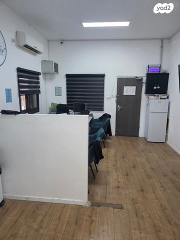 משרדים, ביל"ו, ד' / מערב מרכז העיר, רחובות