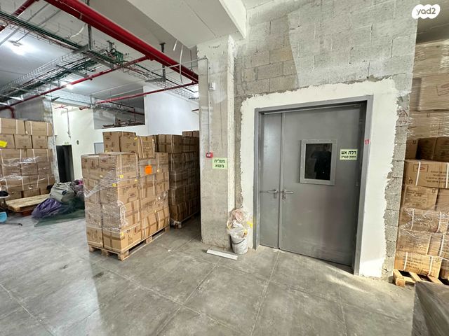 מחסנים, מרכז עינב, מודיעין מכבים רעות