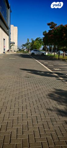 מבני תעשיה, קרית שדה התעופה / איירפורט סיטי