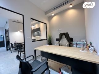 חנויות/ שטח מסחרי, ויצמן 72, מרכז, כפר סבא