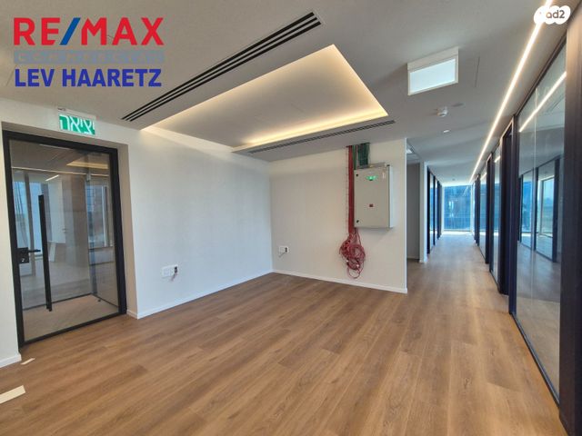 משרדים, החרש, הוד השרון